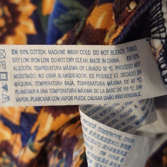 New Forever 21 Women's Size S Blue Yellow Sunflower print cuffed shorts zip - Picture 9 of 9